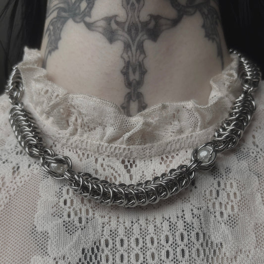 Box Pearl Necklace