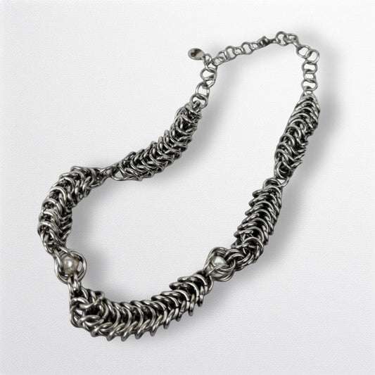 Box Pearl Necklace