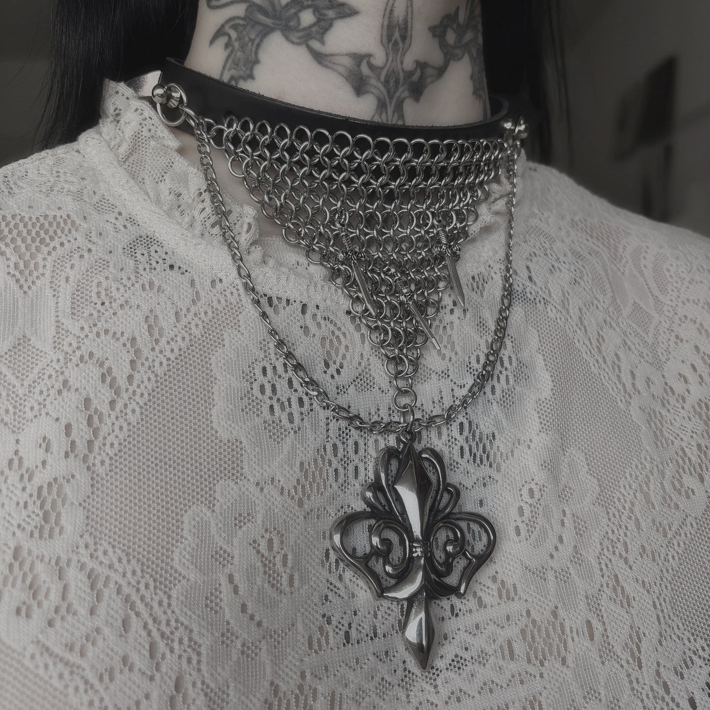 Jeanne d’Arc Choker