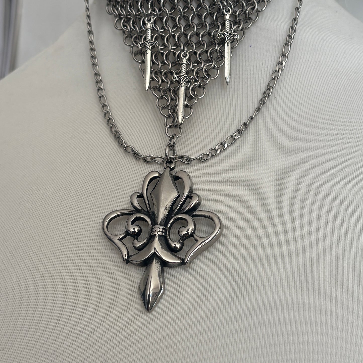 Jeanne d’Arc Choker